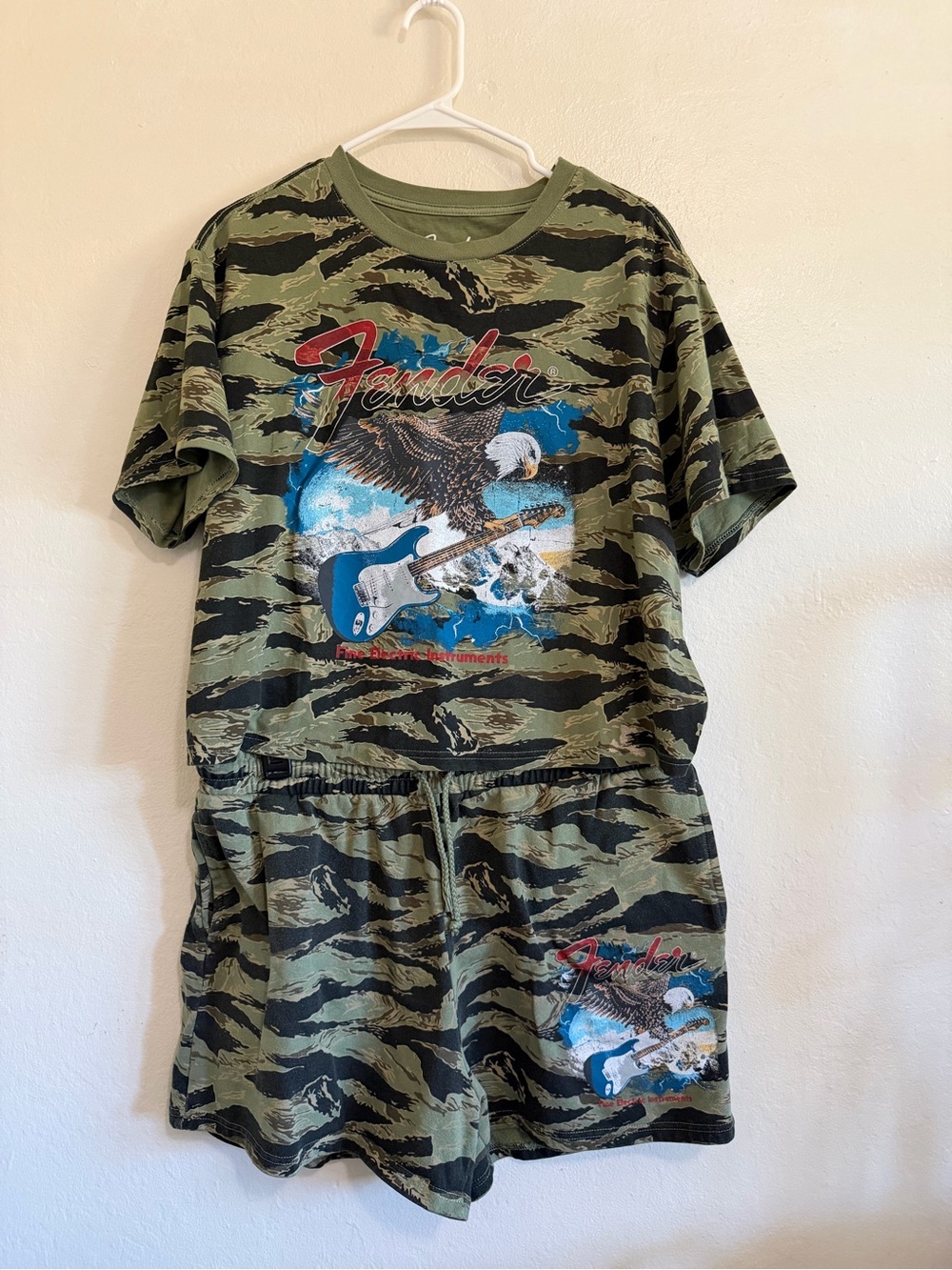 Fender Camo Eagle Graphic T-Shirt & Shorts Set 2x